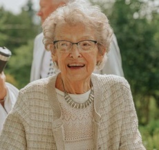 Pariseau, Micheline
